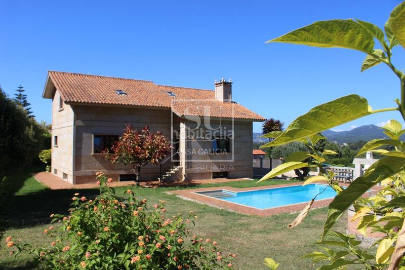 Foto cea3a198-1864-4974-b53d-67841a1097f8. Chalet mit heizung parking pool in Baiona