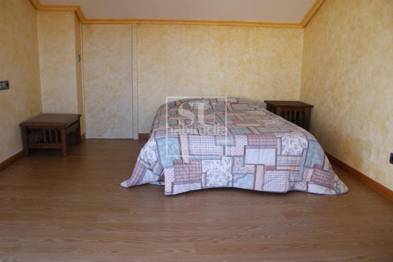 Foto 0eac948f-1cc3-4fae-88f4-7a699cf6a1fb. Chalet con riscaldamento parcheggio piscina in Baiona