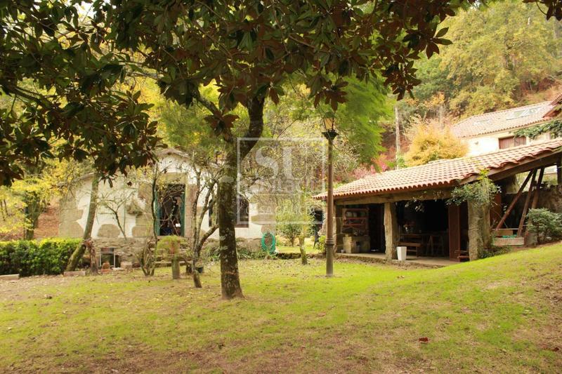 Foto f8bed0c2-3976-425d-a7f0-b5a0c233850c. Xalet amb calefacció aparcament a Gondomar