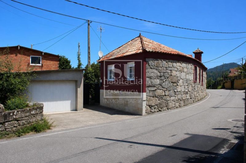 Foto b201c2b8-2624-4588-874b-82a6c06fcf37. Chalet en Gondomar