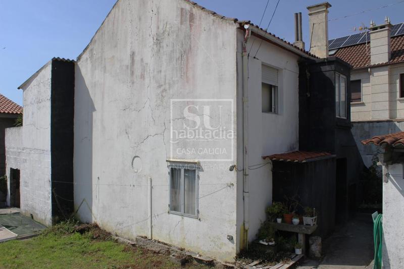 Foto 13eaf84f-628f-49d0-8c32-83bd7650ab89. Haus mit heizung in Bueu