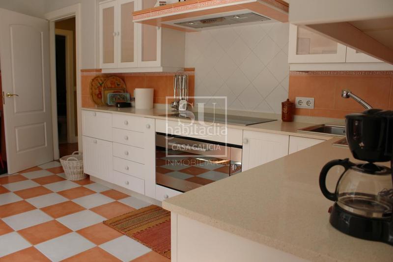 Foto 4ec0777d-2123-4c9c-ba54-d6c1043893c6. Chalet con riscaldamento parcheggio piscina in Baiona