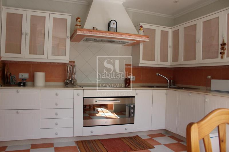 Foto 8a7ffc30-a8c0-4c79-8f0f-59492f199227. Chalet con riscaldamento parcheggio piscina in Baiona