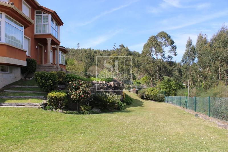 Foto c3329826-d90f-482a-bed2-ea02d2d1e9cc. Chalet con riscaldamento parcheggio piscina in Baiona