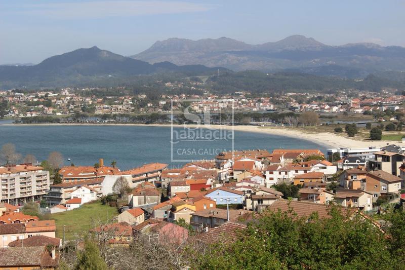 Foto f18096f8-e40b-4cc3-aec6-daa83e00cfa5. Chalet con riscaldamento parcheggio piscina in Baiona
