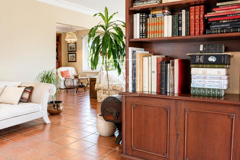 Foto 5a3ad456-daf7-42ca-b641-93d93a296cda. Xalet amb calefacció aparcament piscina a Baiona