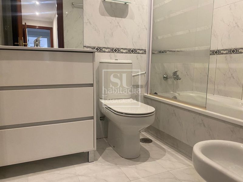 Foto 1208b24f-d304-4a50-ae83-30193d9fc7e3. Rent flat with heating parking in O Castro Vigo
