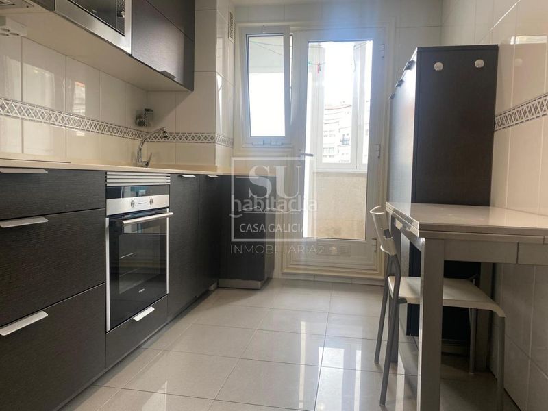 Foto c546dcae-a229-4dd8-9e0a-18faa7711abc. Rent flat with heating parking in O Castro Vigo