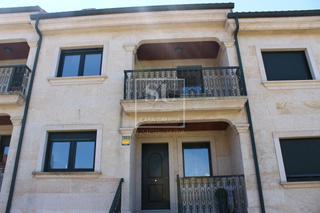 Casa adossada a Baiona
