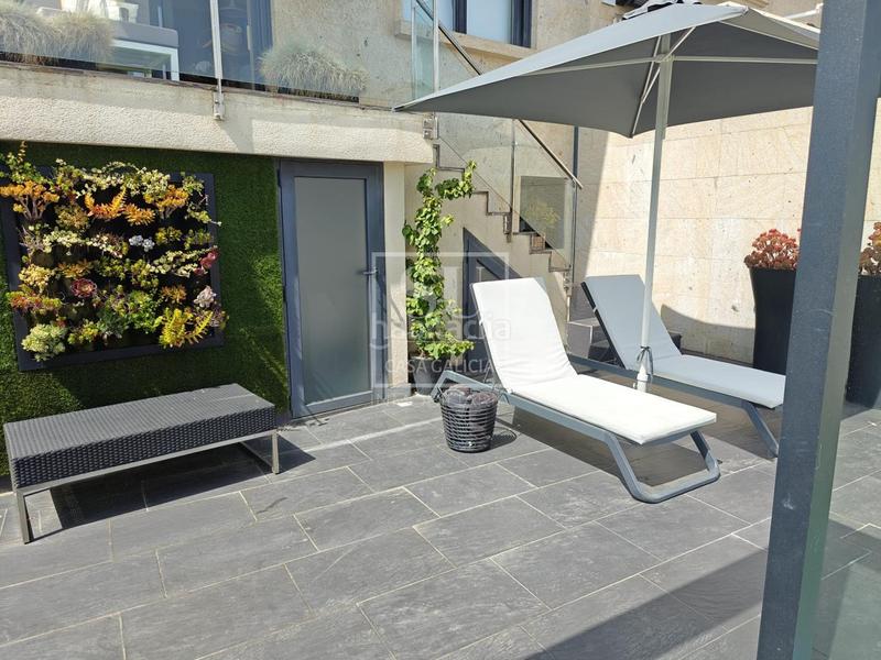 Foto bd1e14e4-ab23-4a7e-ba9d-a2f43c25f432. Casa bifamiliare con riscaldamento parcheggio piscina in Vigo