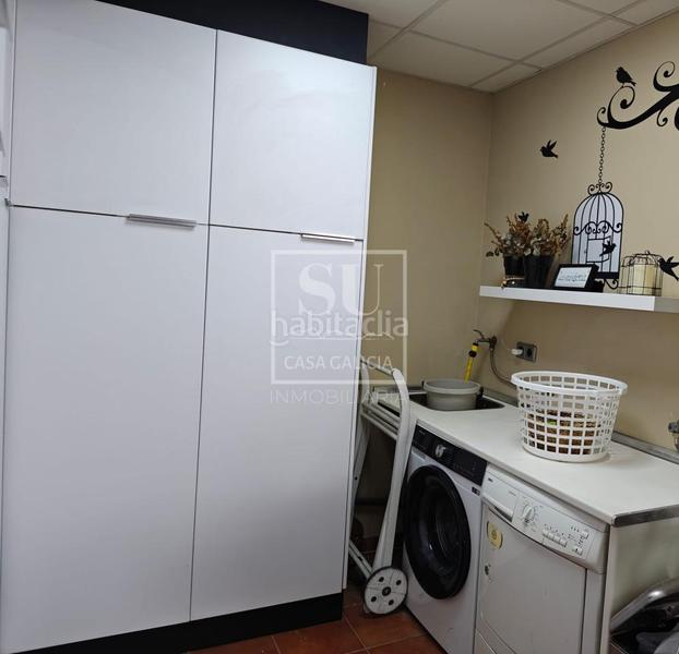 Foto 08f62200-cc46-40b3-b234-d8765c5070fc. Casa pareada en Lavadores Vigo