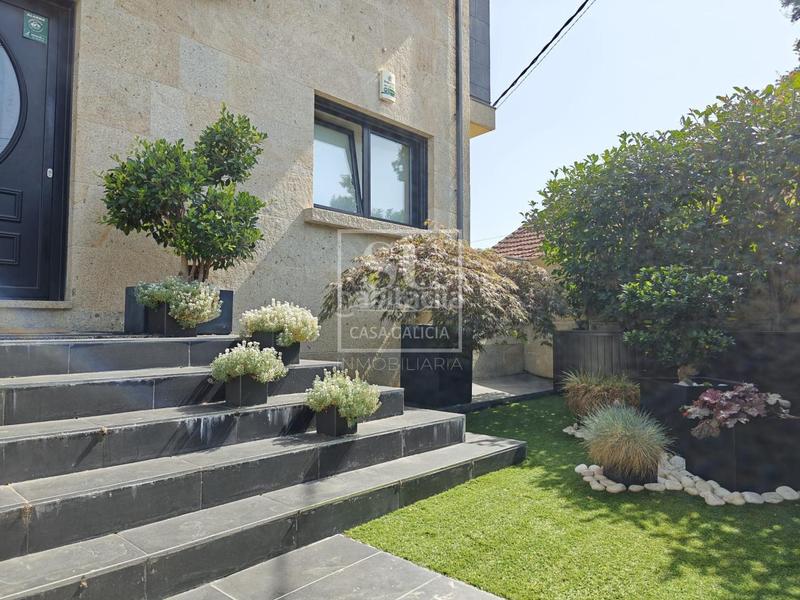 Foto 0f8d47ba-682c-4082-b682-8b079a1763a5. Casa pareada en Lavadores Vigo
