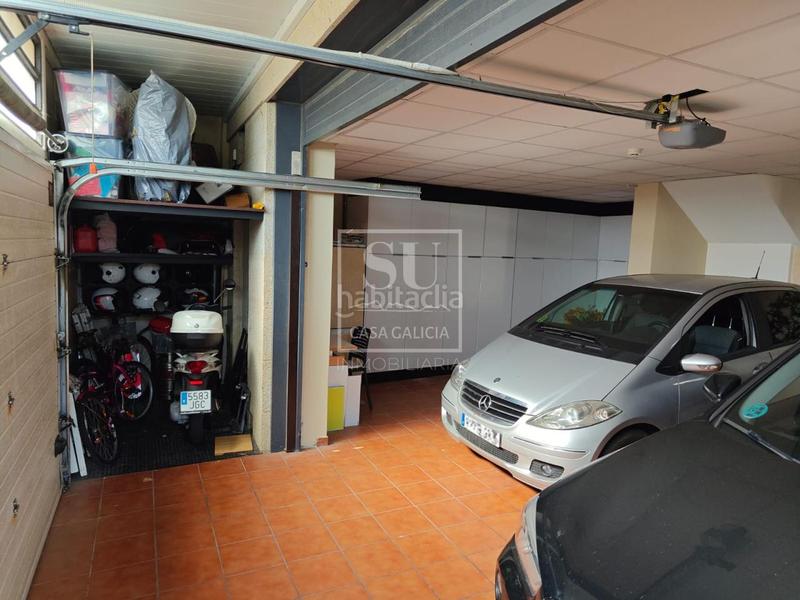 Foto 405ca735-5364-4d10-ac3c-5f2074782b9e. Casa pareada en Lavadores Vigo