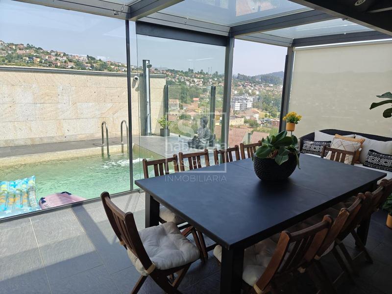 Foto d4e528e8-8a01-4fc9-80f6-ffdba9e51670. Casa pareada en Lavadores Vigo