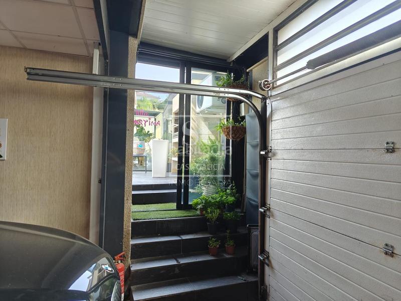 Foto e729914f-4ff3-437c-8822-e245cf7866cc. Casa pareada en Lavadores Vigo