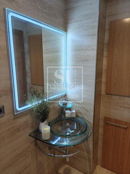 Foto e8829e10-85a4-42b3-aed7-784229297cf9. Casa pareada en Lavadores Vigo