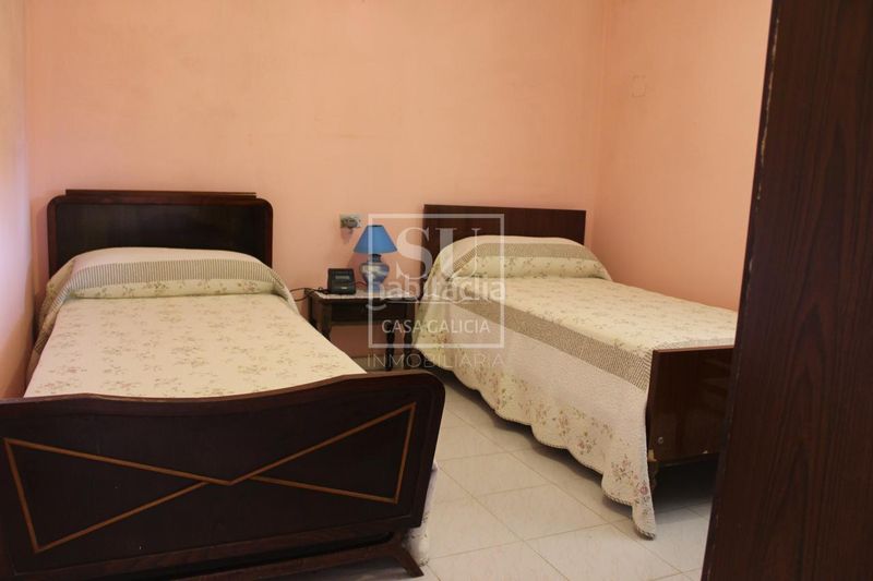 Foto 2a029d5c-475e-4ded-a337-53b34d39ded6. Xalet a Nigrán centro Nigrán