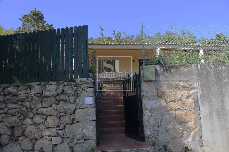 Foto d1522565-e4c1-4f6b-951b-c39e4d060e05. Xalet a Nigrán centro Nigrán