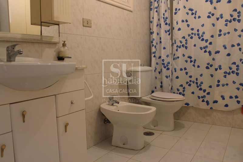 Foto d20be925-7b0c-43a7-aeb5-29e27a73ebf9. Xalet a Nigrán centro Nigrán