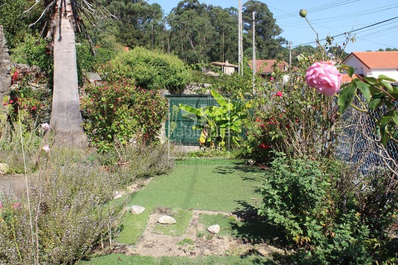 Foto e93a9963-0d0f-44a4-8021-8cb862a39b92. Xalet a Nigrán centro Nigrán