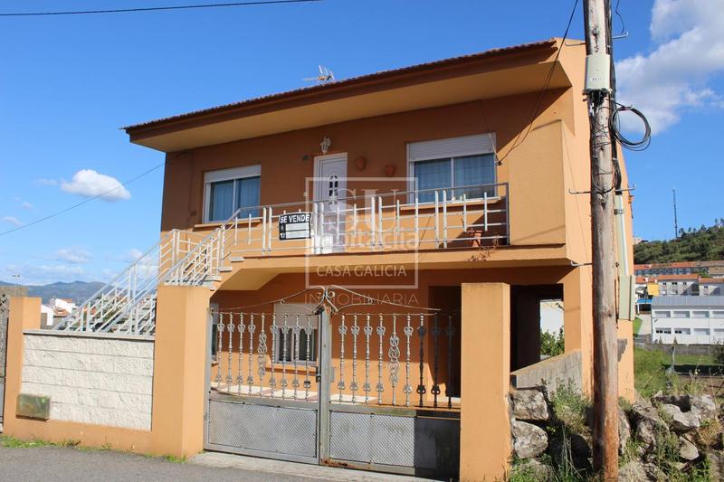 Foto 9b9519a0-8452-4de4-94b8-8d7893765869. Chalet with parking in Baiona