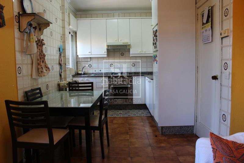 Foto b2d7ff93-acae-4e32-98df-f6b391998a1f. Chalet with parking in Baiona