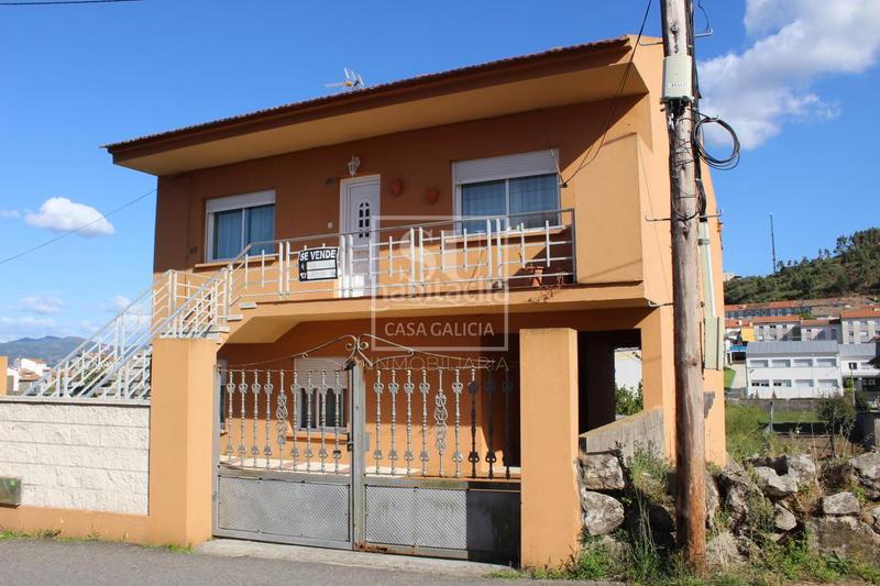 Foto fc962954-7ab1-4645-bab4-d795fa7e22eb. Chalet with parking in Baiona