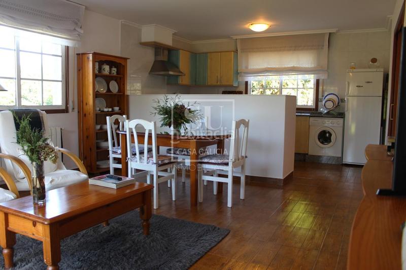 Foto 0ba055e1-0b96-4101-8fe4-33113068530d. Chalet mit heizung parking in Tomiño