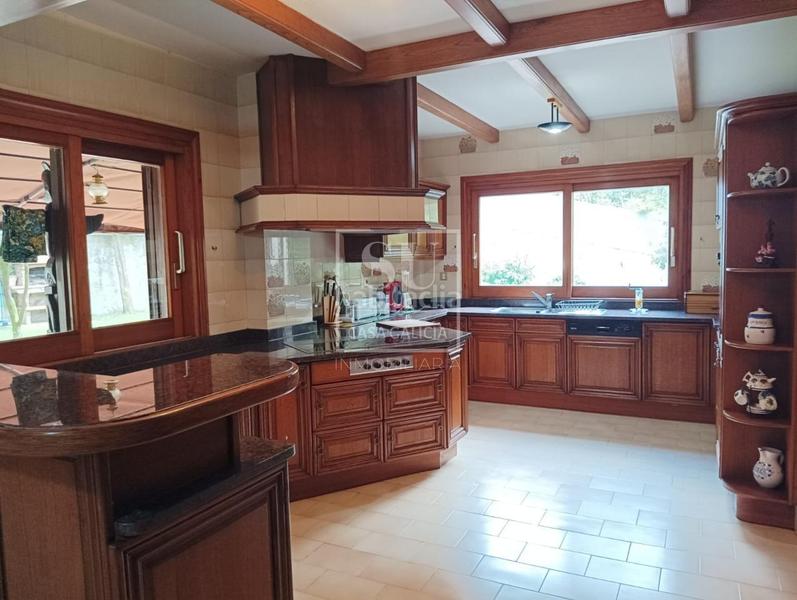 Foto 3fa7f867-3769-4bf5-a1af-7a0cb29b8109. Chalet con riscaldamento parcheggio piscina in Gondomar