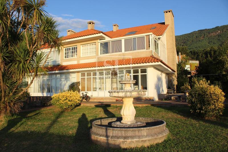 Foto 5a50340a-2222-44b9-9939-2ca736a1ea7c. Maison jumelée avec chauffage parking dans Oia