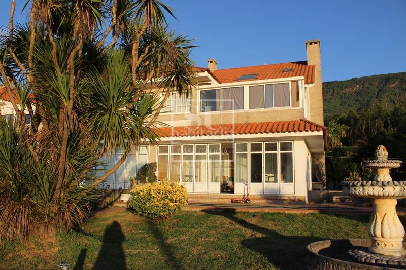 Foto 3bb780e2-1aed-402c-b514-634f78067abf. Reihenhaus mit heizung parking in Oia