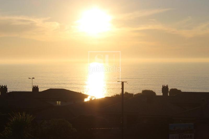 Foto 582045f3-c08a-42cc-92a3-23a6506ef996. Reihenhaus mit heizung parking in Oia