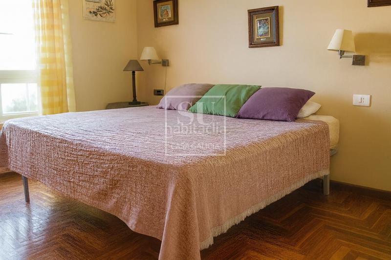 Foto 772fc9d6-c577-4295-92ac-4d4742768b98. Casa adossada amb calefacció aparcament piscina a Baiona