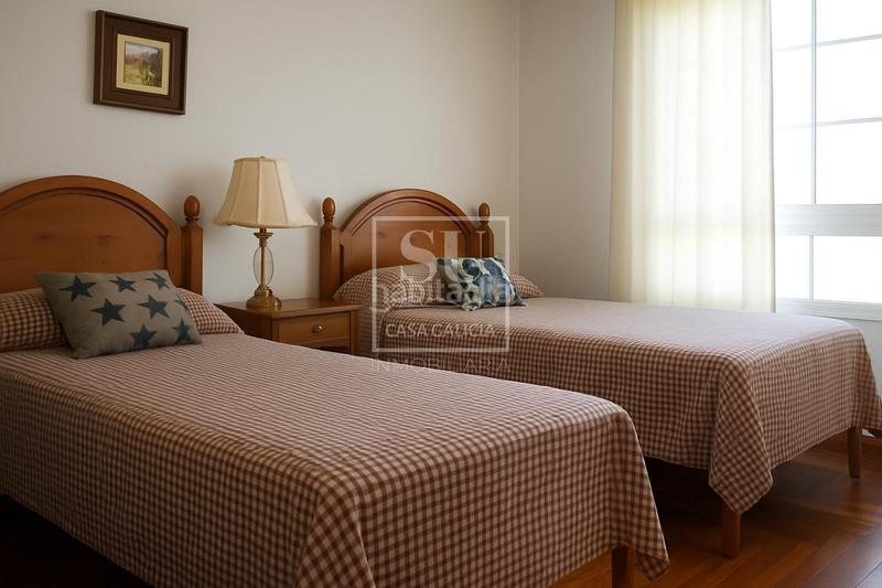 Foto fb38f0b1-1b14-438d-a645-cfb9f6f931ca. Semi detached house with heating parking pool in Baiona