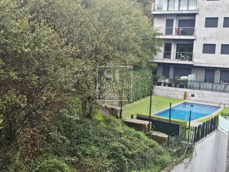 Foto 119ba9f2-0d07-4af5-bc62-1c7789f40296. Miete etagenwohnung mit heizung parking pool in Baiona