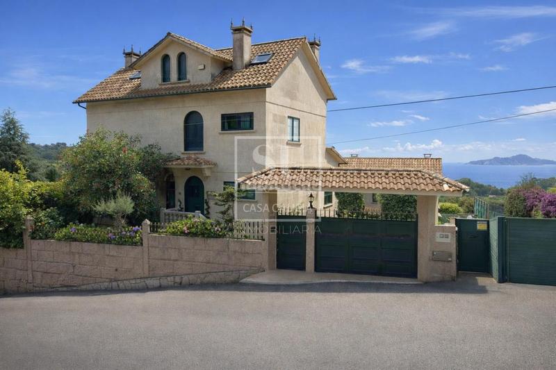 Foto 1fc60977-c83b-406d-bd4c-604e1f7ac22c. Chalet en Coruxo - Oia - Saiáns Vigo