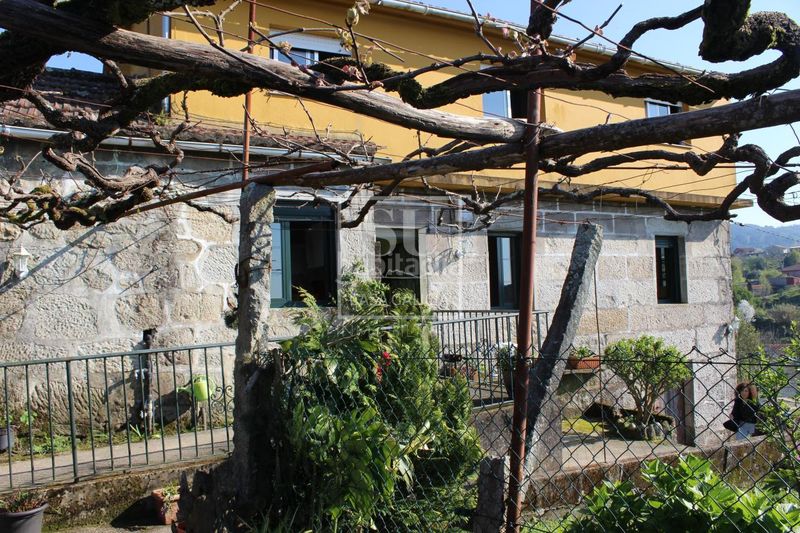 Foto 06c5f64f-10cf-4f58-b46b-35bbecec3df2. Xalet amb calefacció aparcament a Gondomar