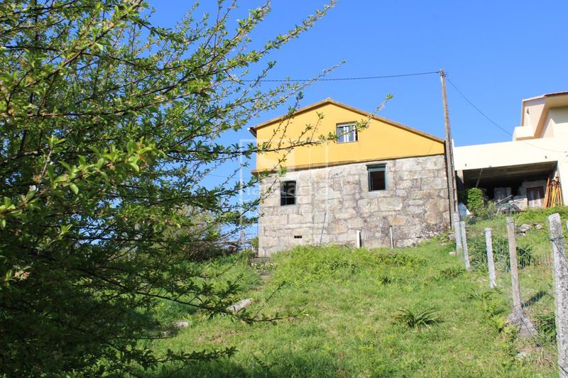 Foto f8df9fc3-ef25-4eec-8d85-1f1c836f2b90. Xalet amb calefacció aparcament a Gondomar