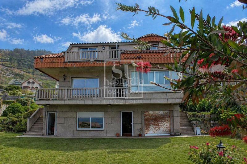 Foto 6fb93376-0950-429c-bcf8-1d817cee2824. Chalet en Oia