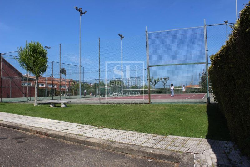 Foto 34fc2f79-cda6-4393-a7b0-1f9379e5de97. Casa adossada amb calefacció aparcament piscina a Baiona