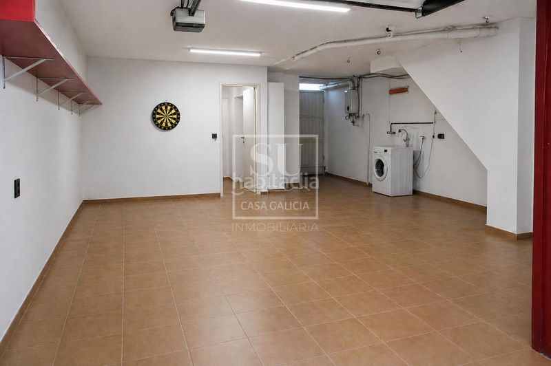 Foto a933325a-648e-4667-bccc-6efb05a3f91b. Casa adossada amb calefacció aparcament piscina a Baiona