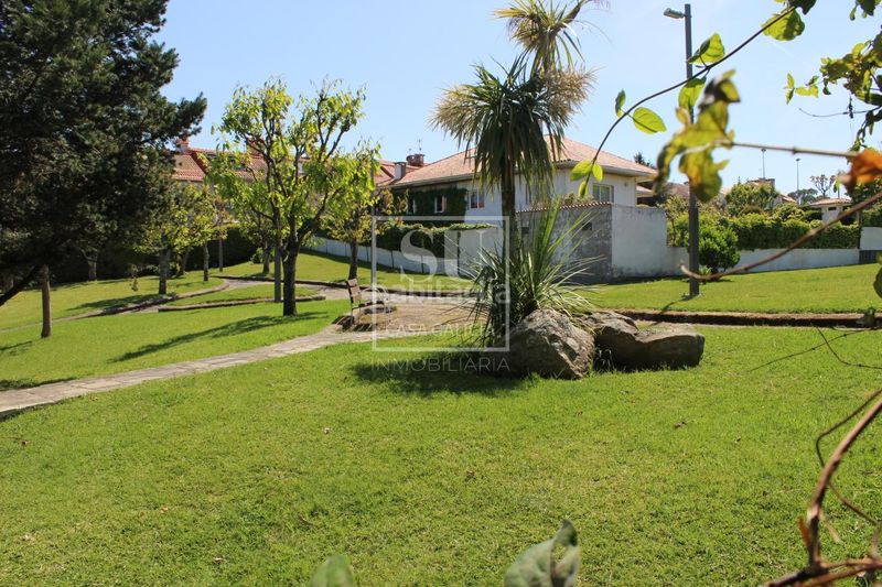 Foto b468c81c-deb1-48d9-a883-7d6a3ca164af. Casa adossada amb calefacció aparcament piscina a Baiona