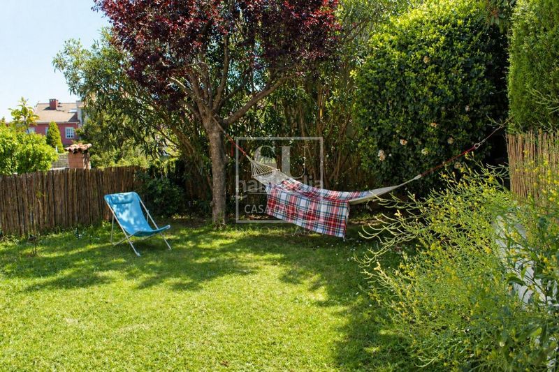 Foto cf50c3fa-d0ec-4bd9-b574-e798216f5d88. Casa adossada amb calefacció aparcament piscina a Baiona