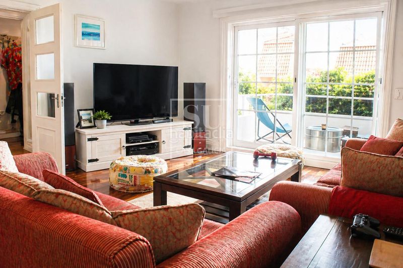 Foto fda6405f-dd3e-49b0-a417-df81aa99ba3a. Casa adossada amb calefacció aparcament piscina a Baiona