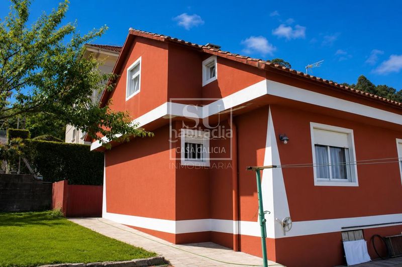 Foto d7a597a4-acc4-4706-819c-cf1838fa4dd1. Chalet en Baiona