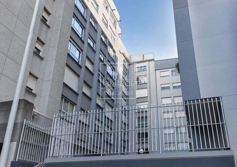 Foto c757e933-2836-445f-a6c4-26285effaab4. Flat with heating parking in Fátima Vigo