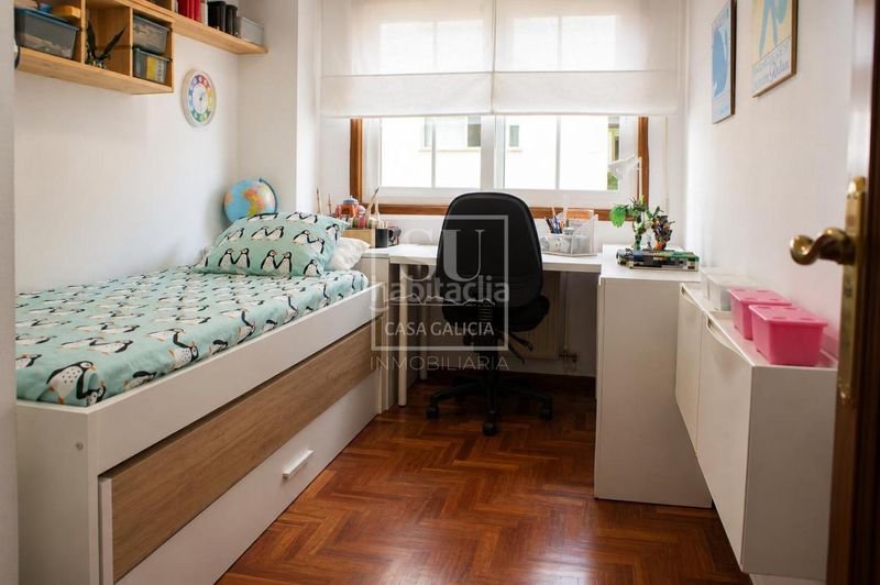 Foto 1027244c-d6d0-47c3-9faf-d7ea01aaa108. Piso en Nigrán centro Nigrán