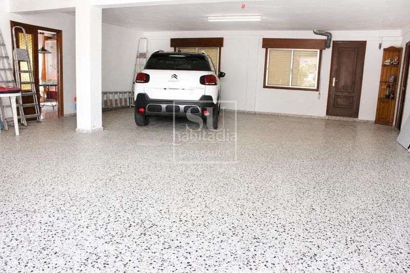 Foto 1566d229-37c5-4cb9-9f02-9bdc358a70c9. Xalet amb calefacció aparcament piscina a Nigrán centro Nigrán