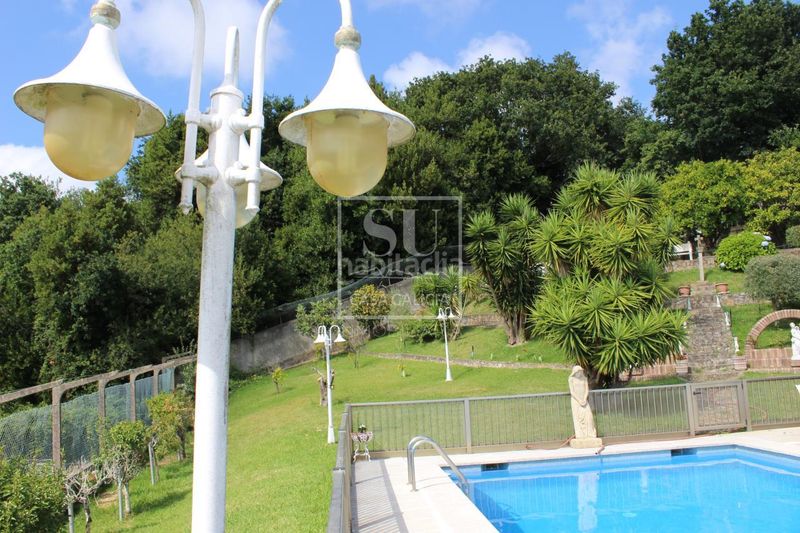 Foto db98788f-2450-41f8-8505-6bae57bbbac8. Xalet amb calefacció aparcament piscina a Nigrán centro Nigrán