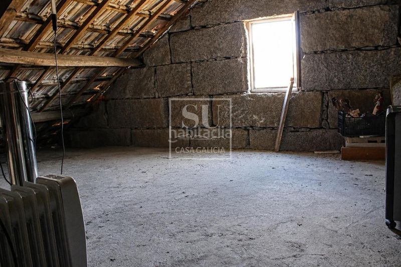 Foto 50ac0177-ec1a-40a0-8b13-75a788441408. Casa amb aparcament a Salceda de Caselas